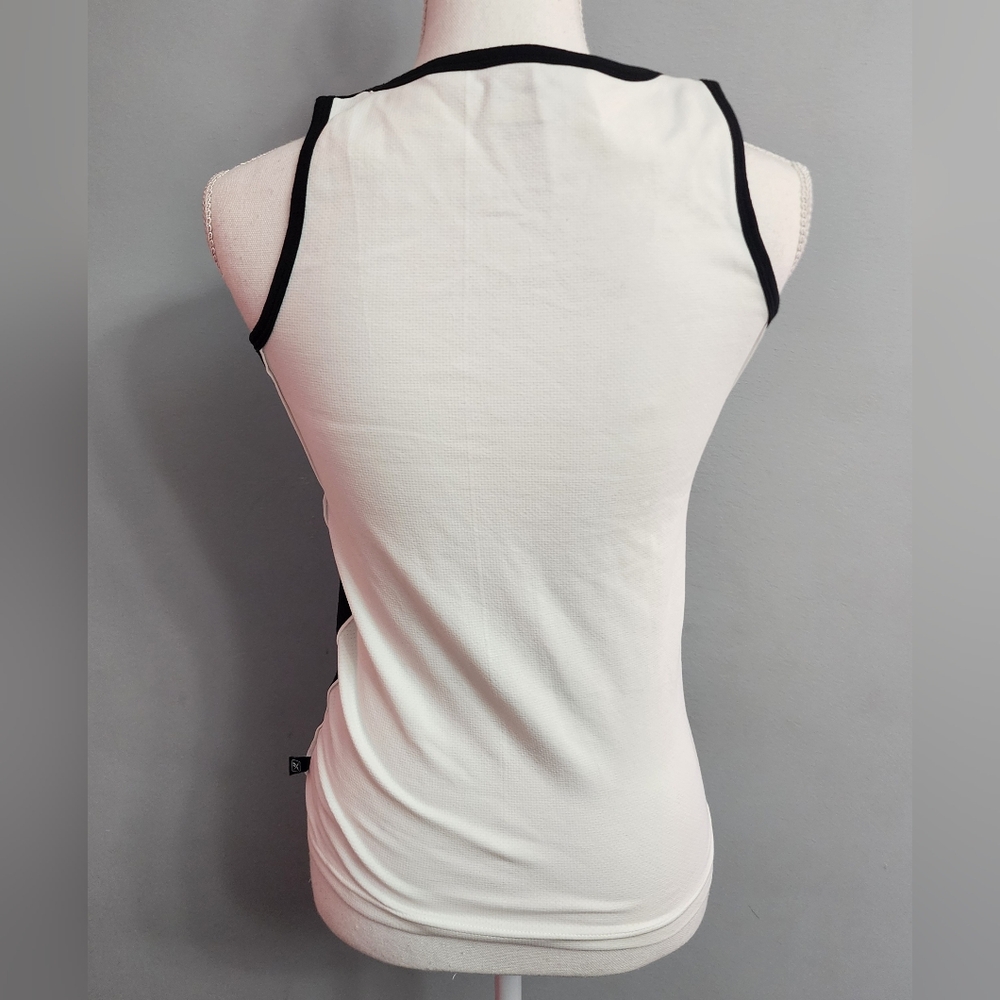 Reebok Tank Top Women's Sizes Medium Black And White - Picture 2 of 8